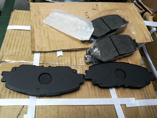 04465-33480 フロントブレーキディスクパッド トヨタ・キャムリー 2018 自動車のフィットメントとスムーズブレーキ