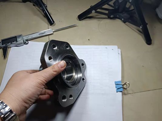 42200-S10-008 HUB147-32 ホンダCRVの右車輪後部軸承 ミツビシ内