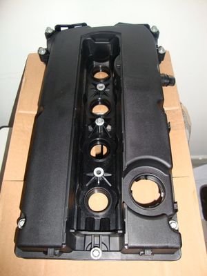 55564395 エンジンのバルブカバー キャムシャフト ロッカーカバー シェブロレット クルーズ 1.8L 上級 VVT