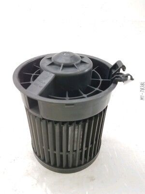 OE NO. 27226-1EM0A ニッサン アルメラ Qashqai J11 Juke 2013-2021用の吹風機モーター組成