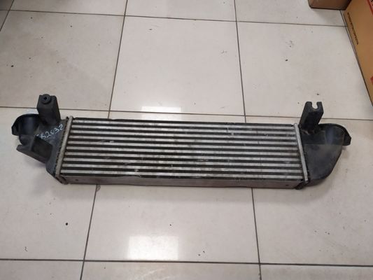 三?? L200 2.4 4WD KB5T 2019-2020 1530A161 カスタマイズされたデザインのためのインタークーラー