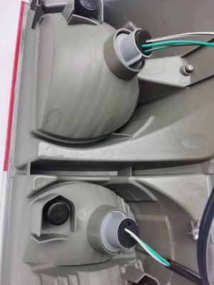 トヨタ・トゥンドラ用の12Vテールライト 07-09 81560-0C070 2006-電圧12V年 2006- 12V