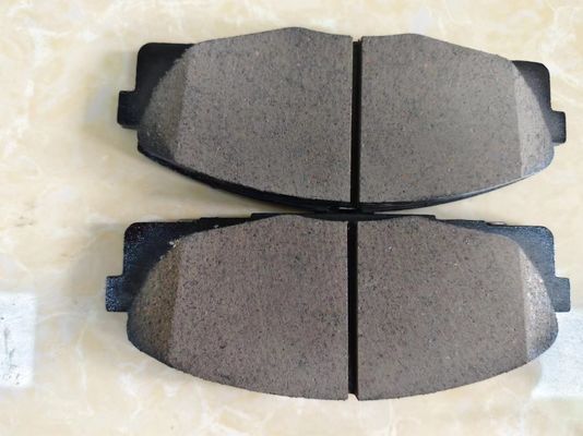 04465-YZZE9 トヨタ・ハイアエスのセラミックブレーキパッドキット LH50 LH60 YH50 YH60 LH55 LH56