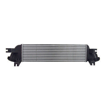 三?? L200 2.4 4WD KB5T 2019-2020 1530A161 カスタマイズされたデザインのためのインタークーラー